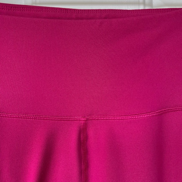 •Old Navy Active• Powerpress High-Rise Go-Dry Leggings - Size Large - Picture 3 of 7